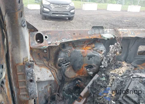 2019 Volvo Xc90 T5 Momentum z USA, uszkodzony, nr VIN YV4102PKXK1424657